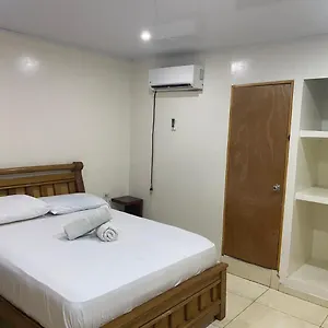 Miss Titi's Native Pensjonat San Andrés